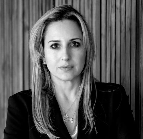 ΝΤΟΡΑ ΨΑΛΤΟΠΟΥΛΟΥ