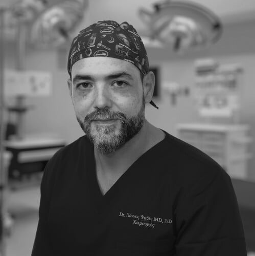 Γιάννος Ψαθάς MD, PhD, Γενικός Χειρουργός, Διευθυντής Χειρουργικής Κλινικής στην Ευρωκλινική Αθηνών, Γενική-Λαπαροσκοπική Χειρουργική, Χειρουργική Ογκολογία, Διδάκτωρ του Πανεπιστημίου Αθηνών 