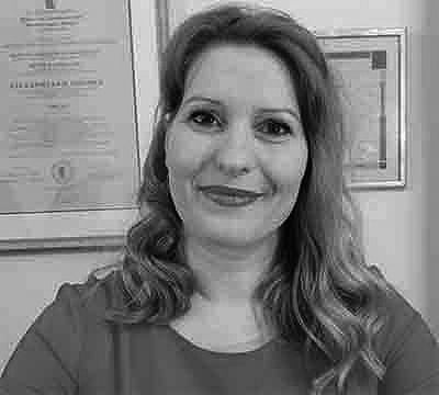 Η Σταματούλα Τσικρικά