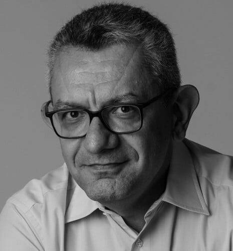 Φοίβο Παναγιωτίδη, Καθηγητή Θεωρητικής Γλωσσολογίας στο Πανεπιστήμιο Κύπρου