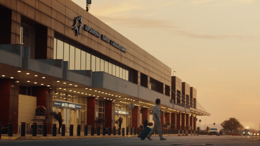 Στη νέα καμπάνια της Fraport Greece, η αληθινή εμπειρία ταξιδιού ξεκινά από το αεροδρόμιο