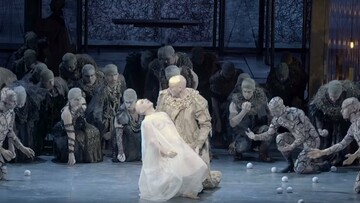 Πώς δημιουργείται μια παράσταση της Metropolitan Opera;