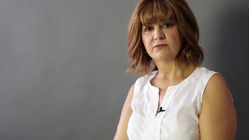 Αναγνώσεις: Η Μαρία Χούκλη διαβάζει Γιώργο Σεφέρη