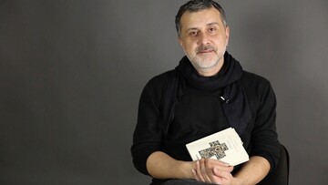 Αναγνώσεις: Ο σκηνοθέτης Γιάννης Σκουρλέτης διαβάζει Γλυκερία Μπασδέκη