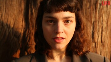 H Έλενα Μεγγρέλη διαβάζει Μανόλη Αναγνωστάκη