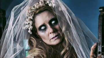 Δείτε τη Σίνθια Νίξον, νύφη-φάντασμα, σε ένα φιλμ τρόμου 60 δευτερολέπτων