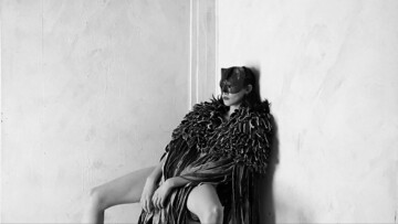 Ο Araki φωτογραφίζει μόδα