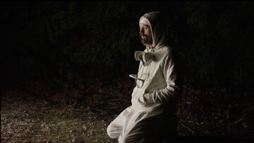 Ο Michael Stipe συνομιλεί με τον Rogan Gregory