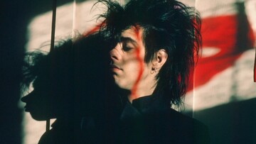 Polly Borland: η φωτογράφος της Cate Blanchett, της Βασίλισσας Ελισάβετ II και του Nick Cave