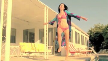 Καλοκαιρινές διακοπές στο Palm Springs με Charlotte Gainsbourg και Beck