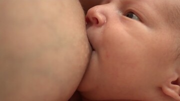 Η μητρότητα, χωρίς στερεότυπα: η δόξα της φύσης