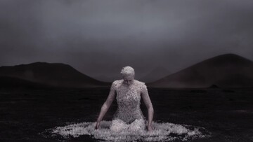 Η Μπριέν του οίκου Ταρθ δοκιμάζει τo "φόρεμα του μέλλοντος"