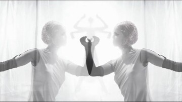 Ένα φιλμ μόδας που υπνωτίζει