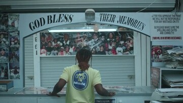 Ο Phanor καταγράφει τον πόλεμο των συμμοριών στο Μαϊάμι με ένα μπλουζάκι τη φορά