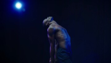 Υπό το Σεληνόφως