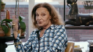 Τι εμπνέει τη θρυλική σχεδιάστρια Νταϊάν φον Φίρστενμπεργκ;