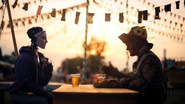 Ένα ρομπότ κι ένα σκιάχτρο σε μια αλλόκοτη ερωτική ιστορία