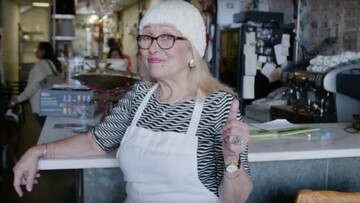 «Enoteka Maria»: Σε αυτό το εστιατόριο μαγειρεύουν γιαγιάδες απ' όλο τον κόσμο