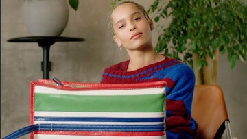 Τι κουβαλάει μέσα στην τσάντα της η Zoë Kravitz (κόρη του θρυλικού Lenny);