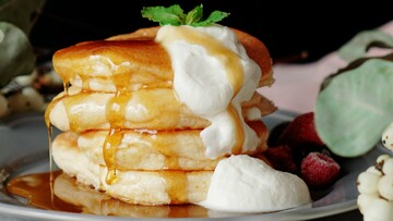 Τα αφράτα pancakes της Ιαπωνίας έχουν γίνει πλέον ανάρπαστα και στη Νέα Υόρκη