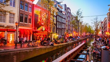 Μήπως η περιβόητη Red Light District στο Άμστερνταμ σύντομα θα αποτελεί παρελθόν;