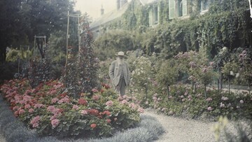Σπανιότατο φιλμ με τον Claude Monet να ζωγραφίζει στο κήπο του