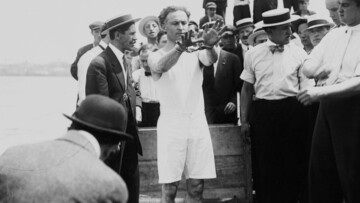 Η τέχνη της απόδρασης του Houdini και η τέχνη της απομόνωσης της Emily Dickinson.