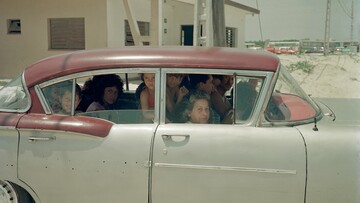 Η Κούβα της δεκαετίας του ´90 σε 30 φωτογραφίες φτώχιας και καλοπέρασης