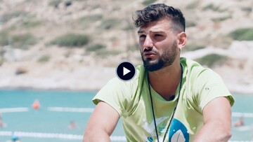 Βασίλης Σαλαγιάννης: Ο γυμναστής που κέρδισε την καρδιά των παιδιών στους Λειψούς