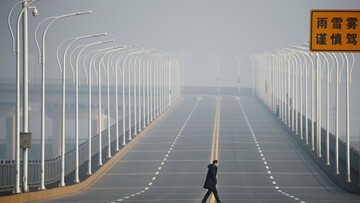 Πώς ζουν οι κάτοικοι της Γουχάν στην Κίνα με τον κοροναϊό;