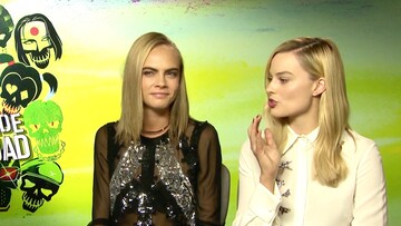 H Μάργκο Ρόμπι και η Κάρα Ντελεβίν μιλούν στο LIFO.gr