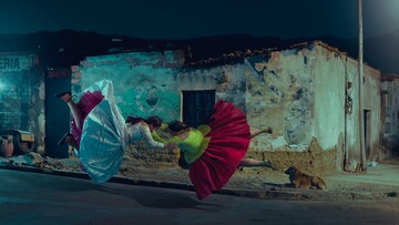 Οι cholitas από τη Βολιβία κάνουν πάλη με τις πιο χορευτικές κινήσεις
