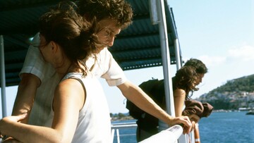 Ταξίδι στα Κύθηρα με τη Μυρτιδιώτισσα.