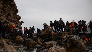 Η διαδρομή των προσφύγων στη Λέσβο, μέσα από 16 δυνατές φωτογραφίες