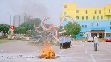 Zhang Xiao. Coastline. 