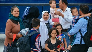 Ένα φωτογραφικό αφιέρωμα για τους πρόσφυγες που περνάνε απο τα Τουρκικά παράλια στη Μυτιλήνη