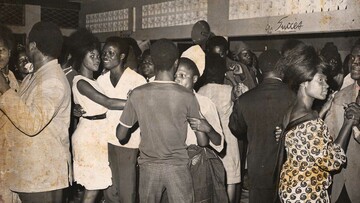 Φιλική συμβουλή. Κογκολέζικη ρούμπα από την Ορχήστρα Lovy του Ζαϊρ.