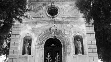 Στη Θεσσαλονίκη, ένα ταφικό μνημείο καταδικασμένο να καταστραφεί;