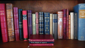 Σπάνια βιβλία. Η λίστα της Αλεξίας Πολυμενοπούλου.