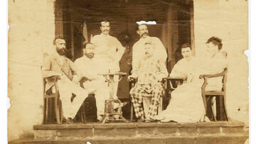 Αποδομητικές "Εκλάμψεις" στο catwalk.