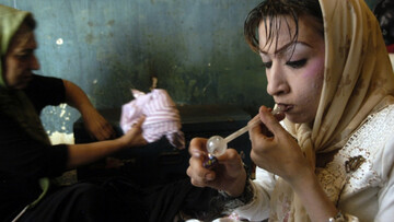 Black crack in Iran. Aslon Arfa.