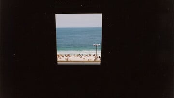 Από το παράθυρο της Copacabana,1999