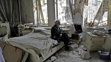 Οι εκτοπισμένοι Σύριοι επιστρέφουν στα κατεστραμμένα τους σπίτια στην Idlib
