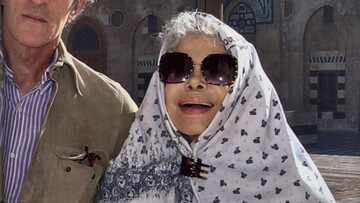 Ισπανικη Αυλη. Η Cayetana (18η Δουκισσα της Αλμπα) θελει να παντρευτει, αλλα τα παιδια της εχουν διαφορετικη γνωμη.