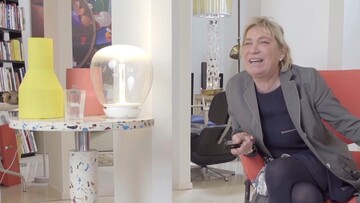 Στο μιλανέζικο σπίτι της Carlotta De Bevilacqua με θέα στον Καθεδρικό ναό του Duomo