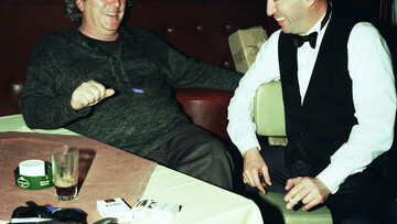 Αυτή η νύχτα μένει (2. Στο Coronet, 1998).