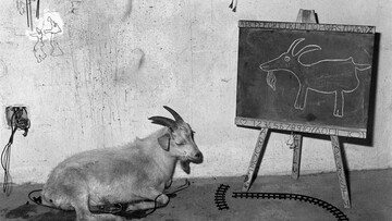 Something rich and strange... O υπόγειος κόσμος του Roger Ballen