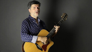 LIFO Unplugged: Φοίβος Δεληβοριάς