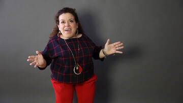 Βασιλική Δρίβα, δημοτική υπάλληλος