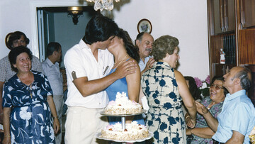 21 φωτογραφίες μας από τα '80s - απ' την ιδιαίτερη έκθεση στη Στέγη του Ιδρύματος Ωνάση